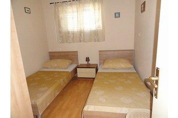 Croatie Privát Pirovac, Extérieur